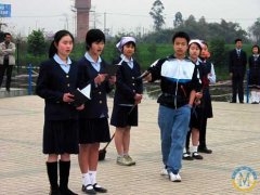 中學(xué)部英語(yǔ)大世界