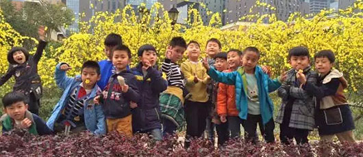  為“你”寫詩--小學二年級“共享地球、共建家園”系列活動 