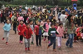 珍愛生命,關(guān)注安全--記中國部?小學(xué)11.9安全疏散演練