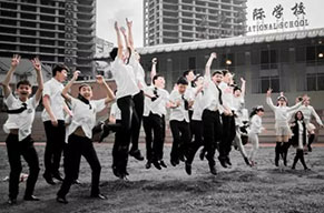 畢業典禮 | 贈一束清荷,別情誼深長