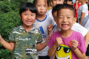  小學部 | 在這里，做幸?？鞓返拿酪曂?！ 