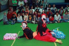 融合部默劇表演