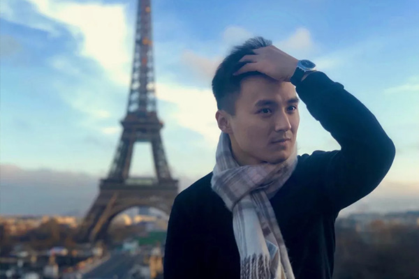 重磅！成都4001百老匯學校小師哥斬獲牛津劍橋博士雙offer！母校深情為你喝彩！