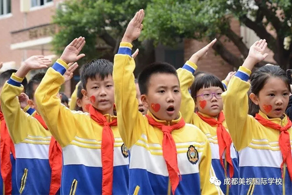  建隊日丨紅領(lǐng)巾的中國夢！ 