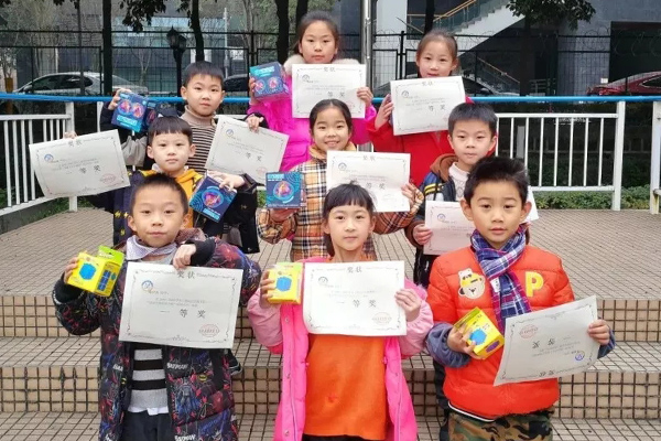 垃圾分類，美視學子在行動！