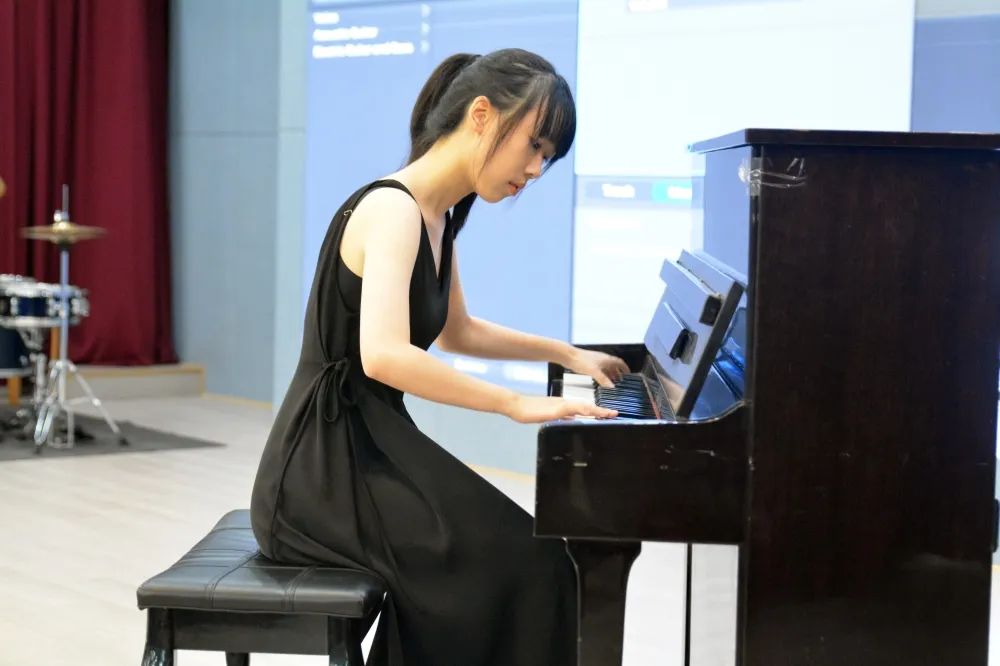 音樂才女攬獲港大、港中大、港科大等多封世界名校offer!