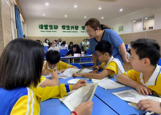 和融教育項目成果展(八)丨翻越英語“閱讀山”,遇見更好的自己