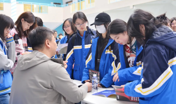 040834-6371.jpg 2025-04-08_140818.jpg